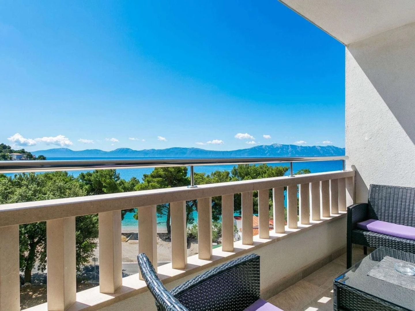 Contemporary Apartment in Drvenik With Balcony