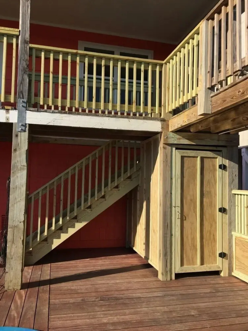 Almost Heaven 4 Bedroom Home by RedAwning