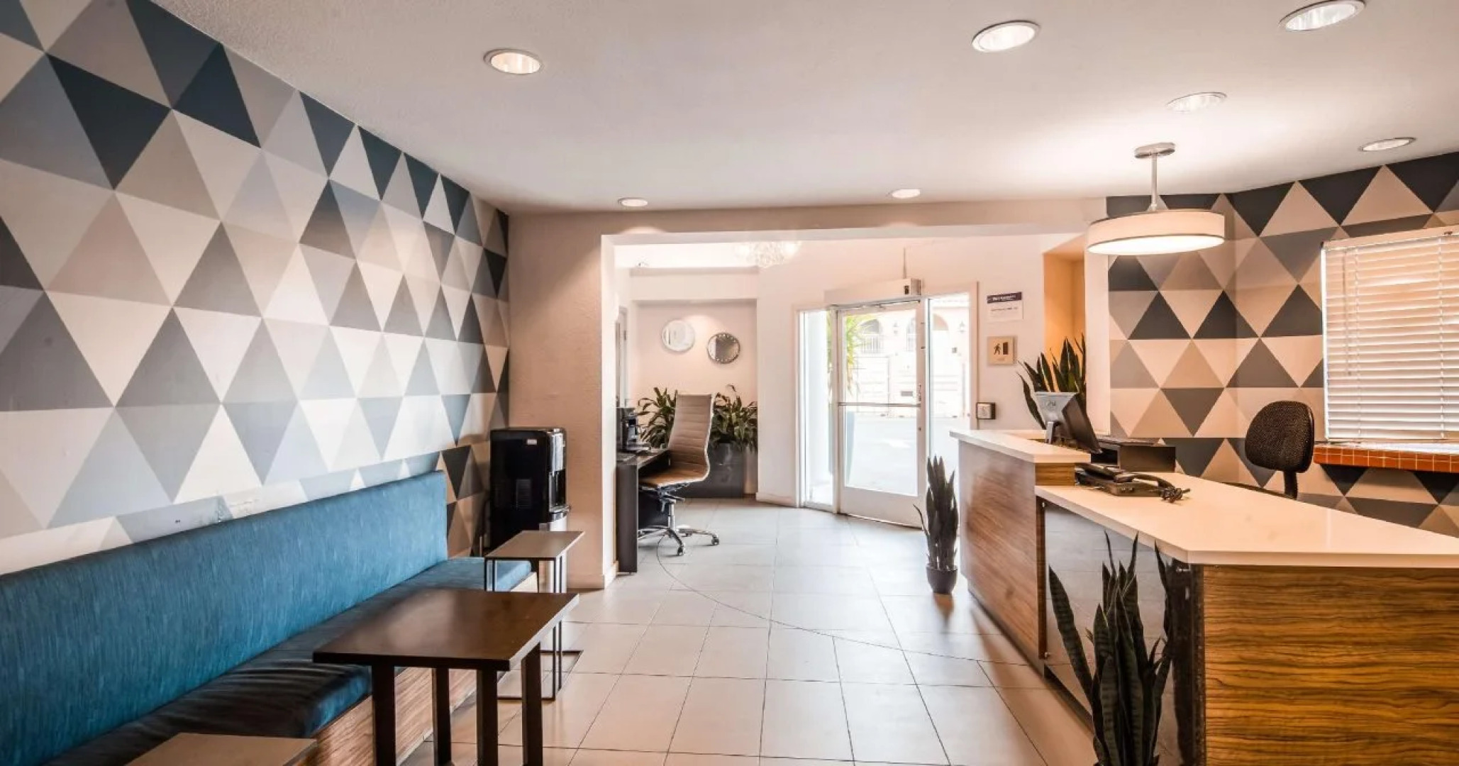 Best Western Plus Executive Suites