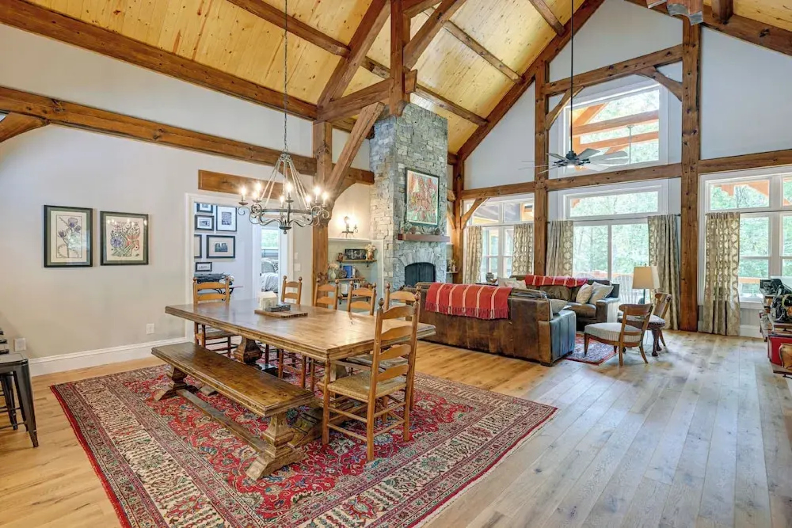 6 Mi to Dtwn Cashiers: Spacious Home w/ Deck