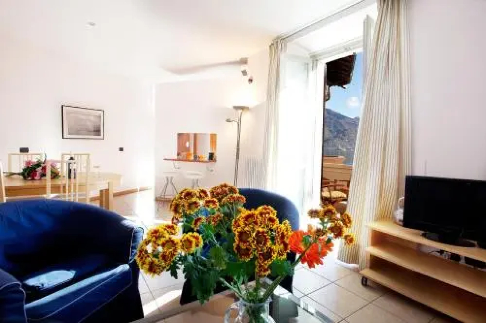 Menaggio Centro con 3 balconi