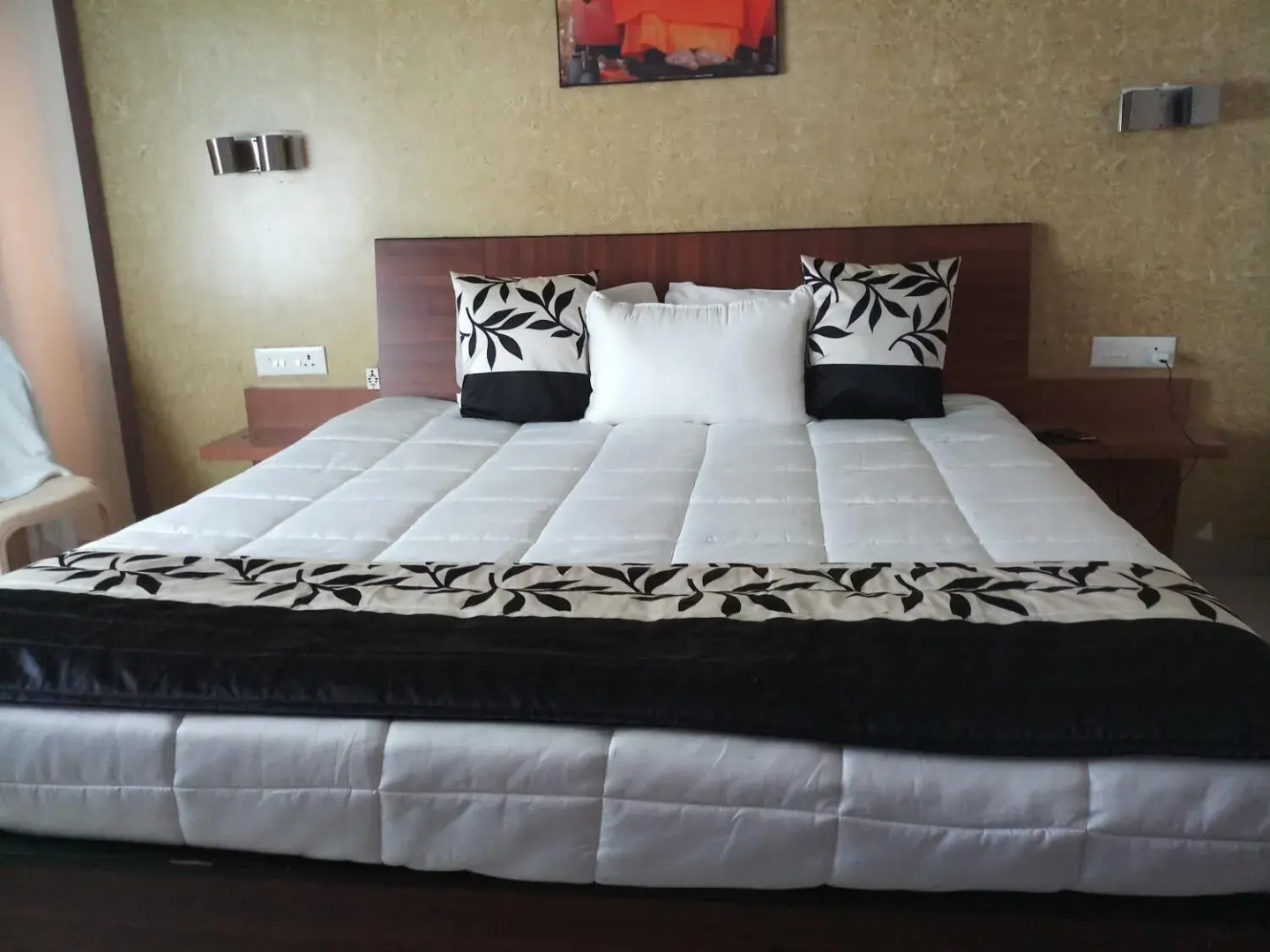 Sai Maa Hotel and Residency