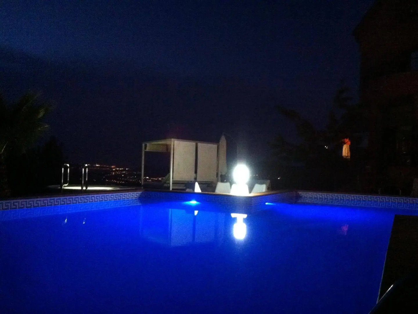 Отель El Petit Mirador