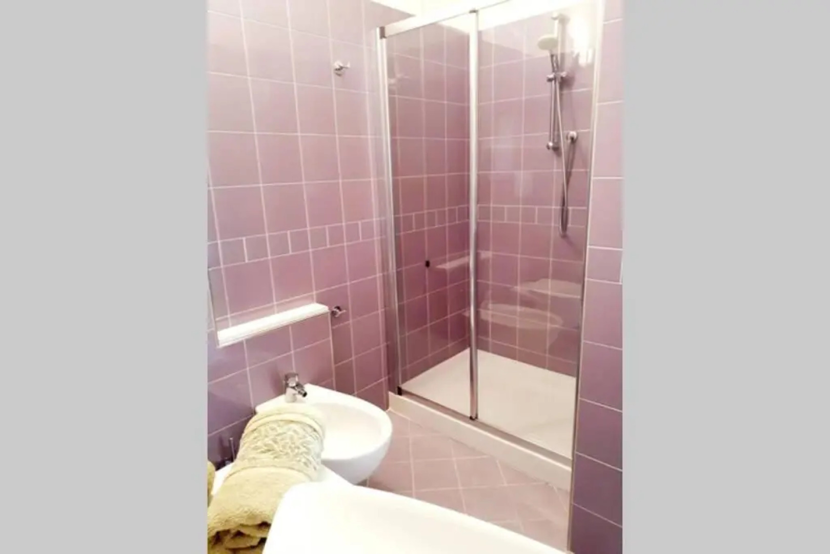 Casa Bellagio Beach: Pool, 100m Lake & near City