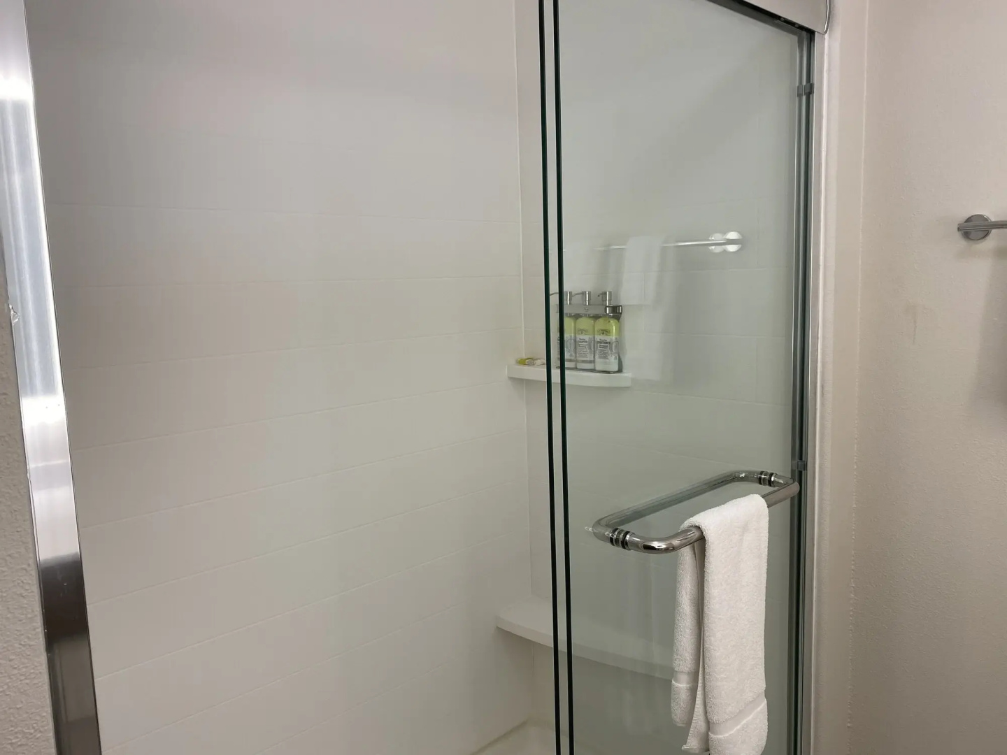 Holiday Inn Express & Suites Junction by IHG