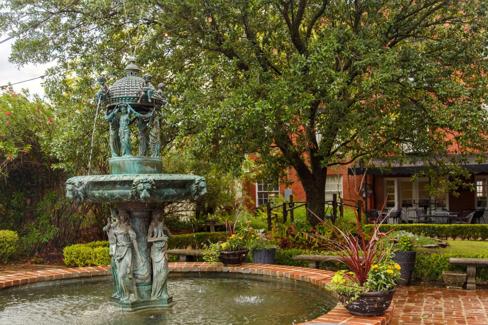 Old Capitol Inn