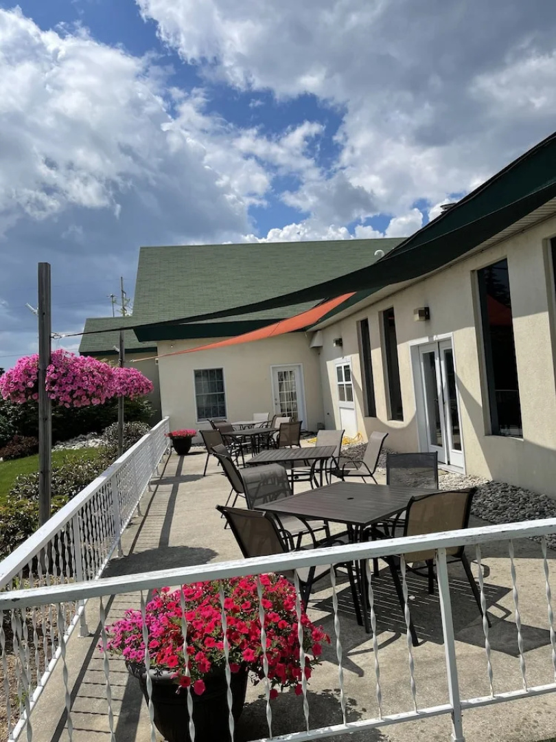 Voyager Inn