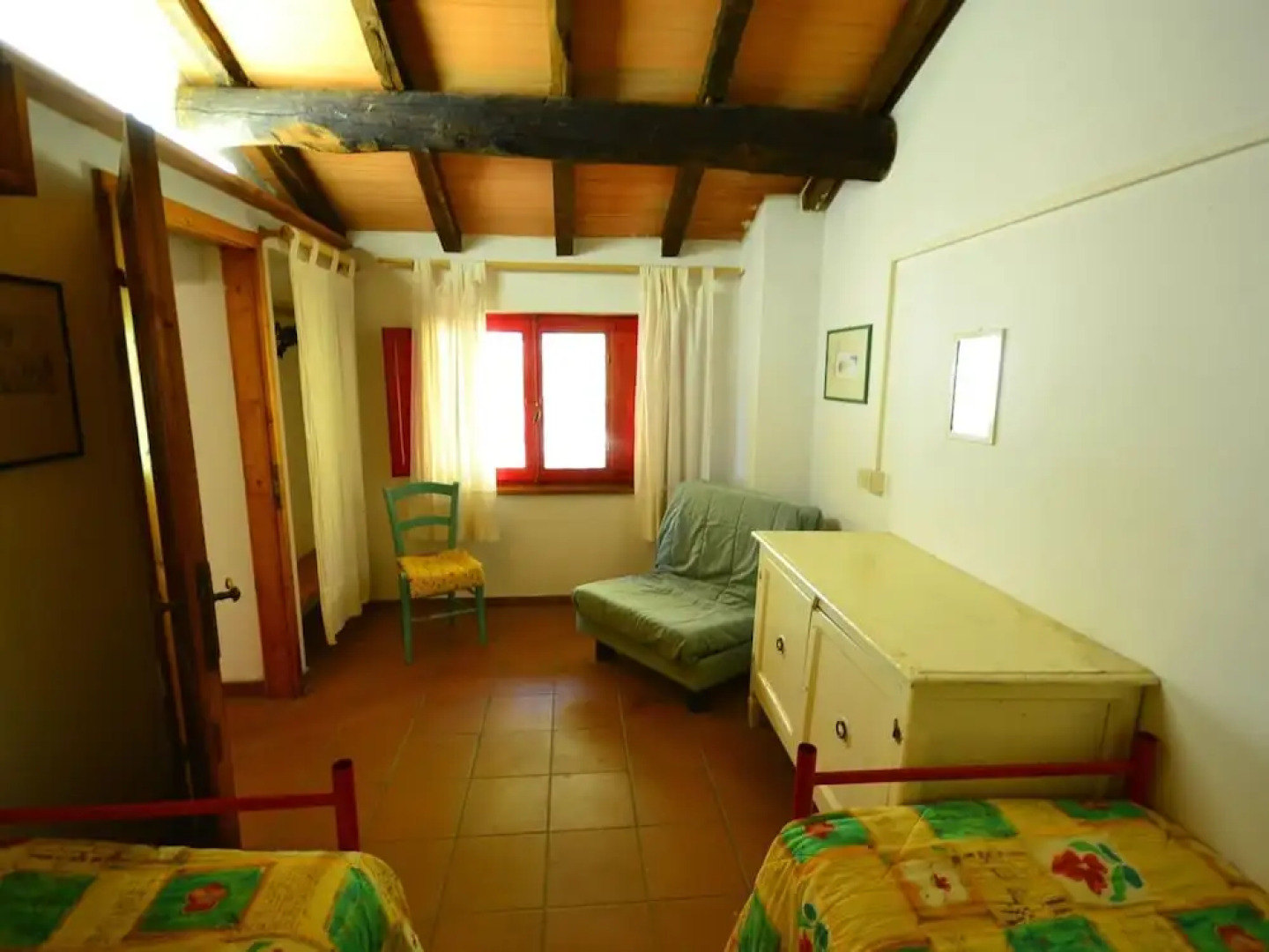 Bright Holiday Home in San Marcello with Pool near Meadows