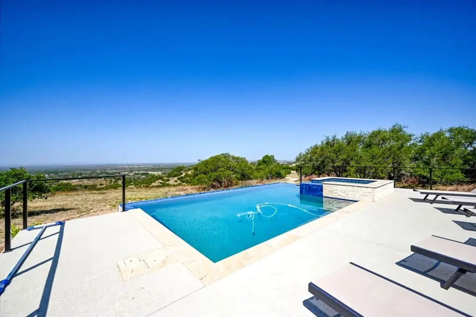 Luxury Villa-stargazing Views-infinity Pool and Hot Tub!