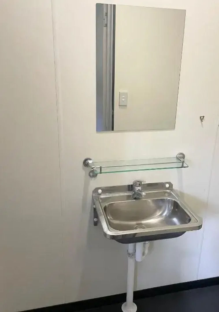 Summit Hostel