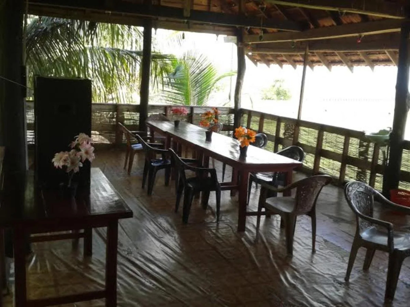 Star Rest Beach Hotel Arugambay