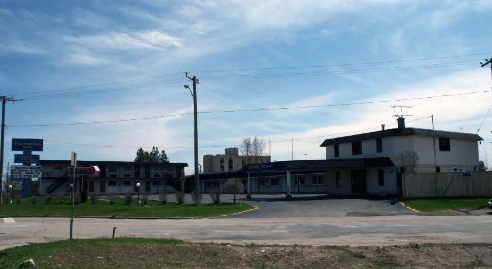 Fairway Inn & Suites