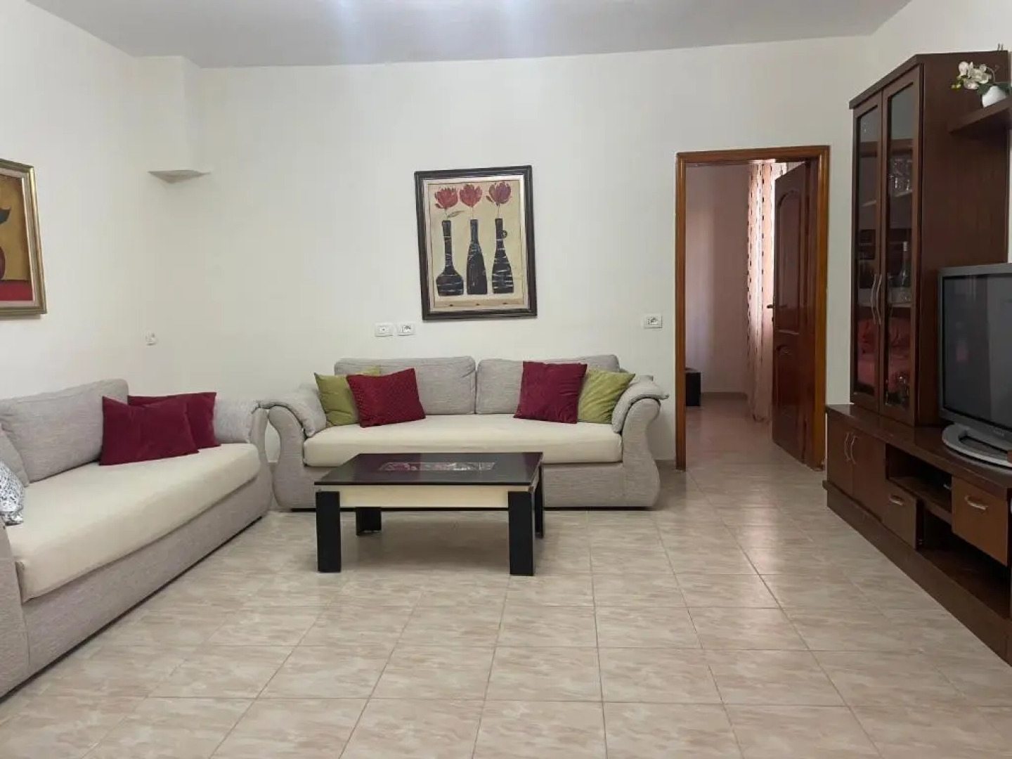 Lovely spacious house with big garden