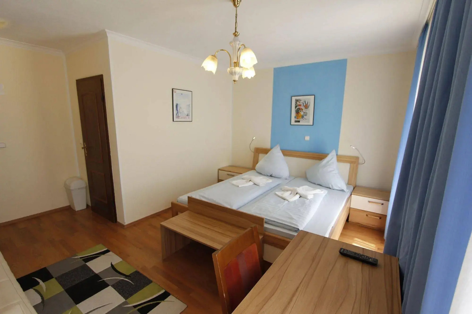 Hotel Restaurant Adria - Stuben