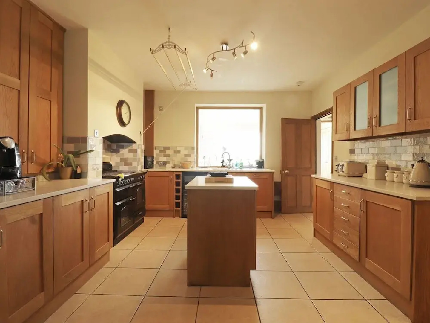 Luxury Holiday Home In Alsop-En-Le-Dale With Garden