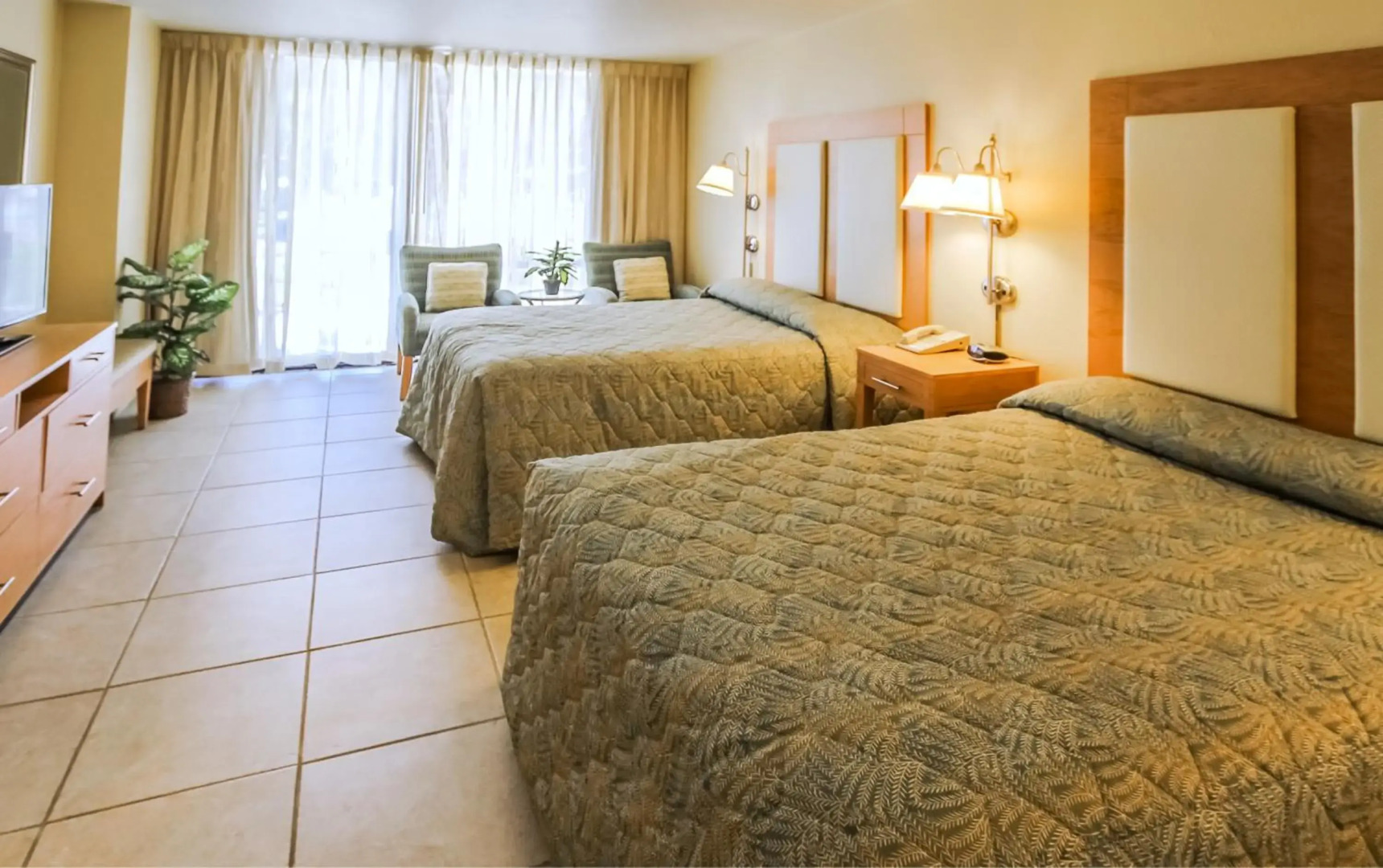 Royale Beach and Tennis Club