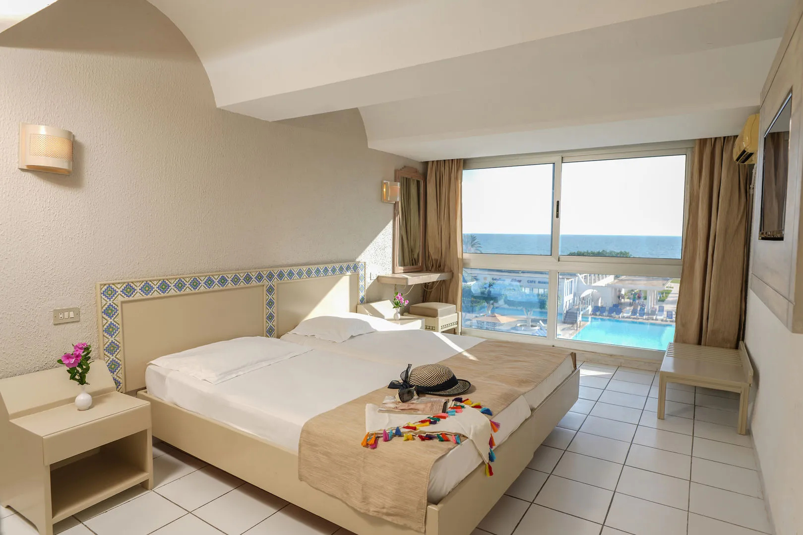 Hotel Les Pyramides