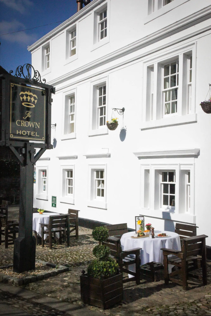 Crown Hotel