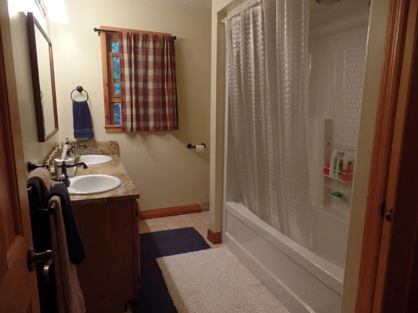 Creekside Paradise Bed and Breakfast