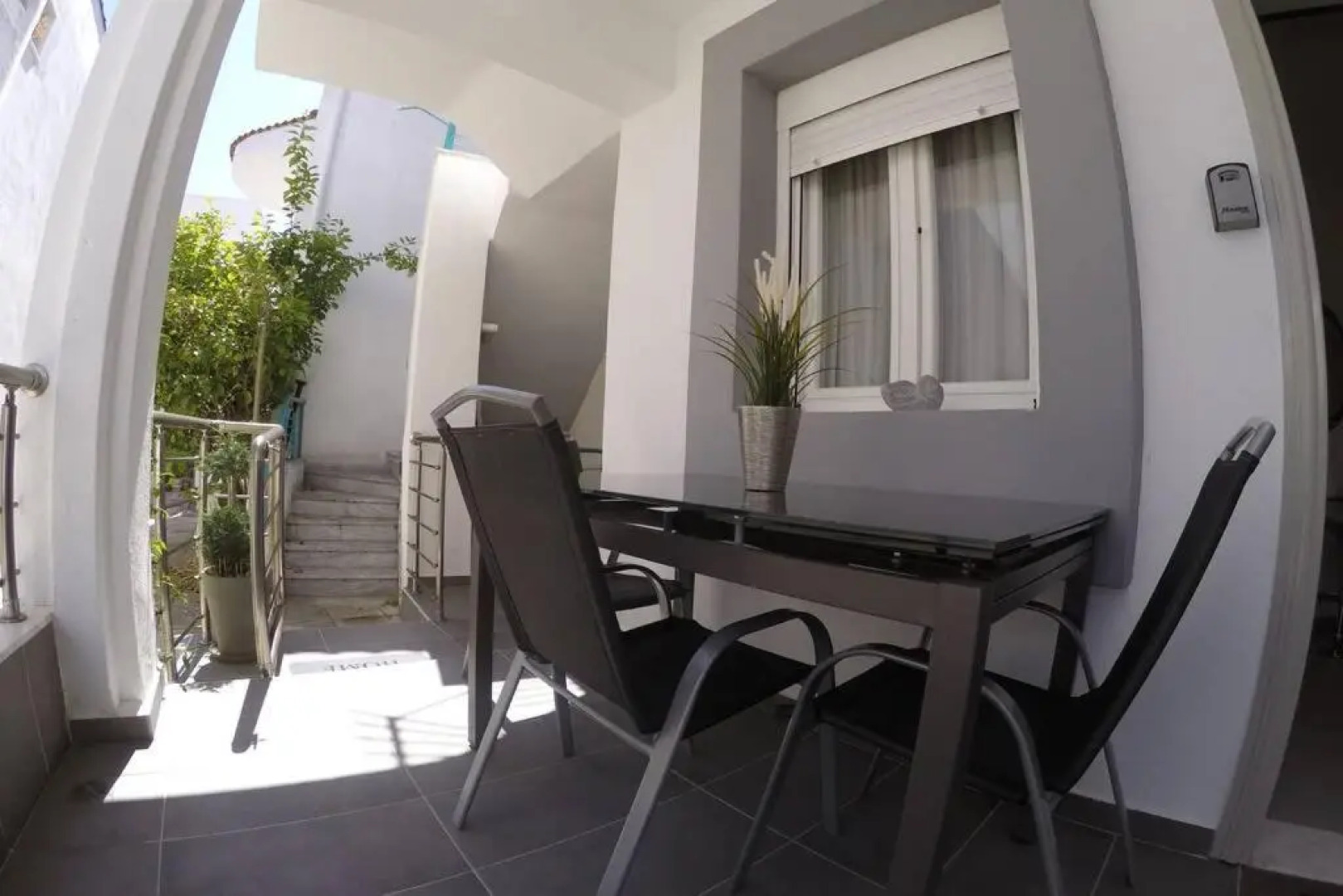 Polychrono New 2 Bedroom Apt. Just By The Sea!