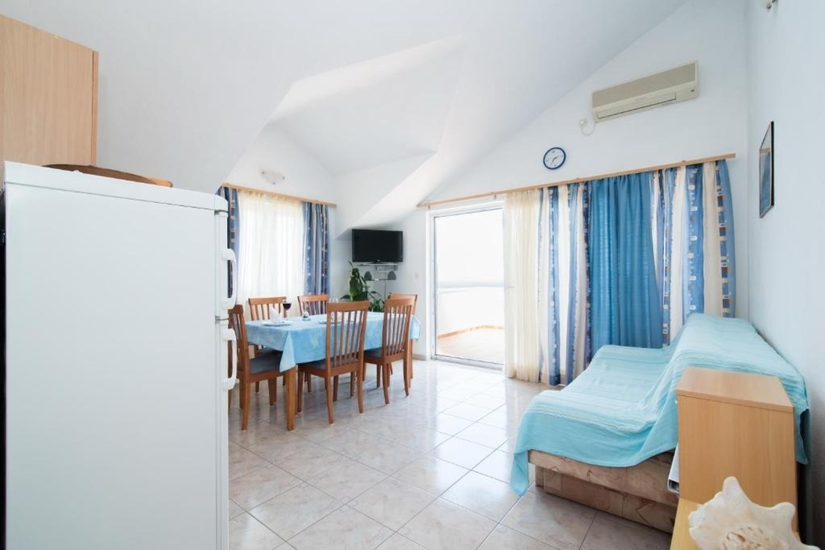 Apartment Annie - sea view : A2 Postira, Island Brac