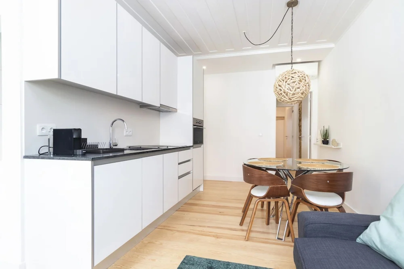 Lisbon Bica Suites Apartments