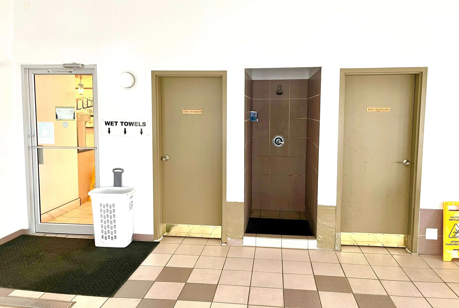 Super 8 by Wyndham Hinton