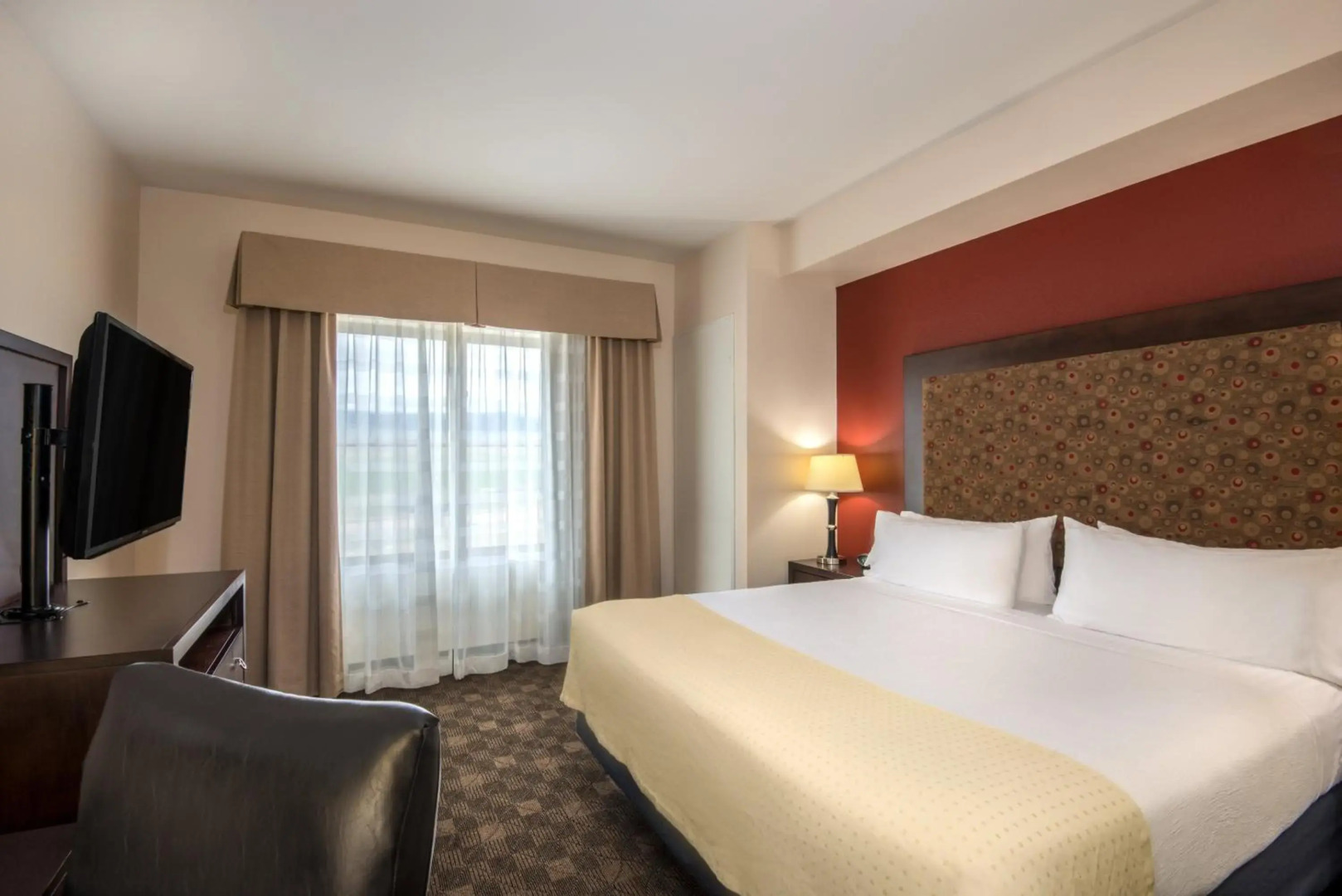 Comfort Suites Visalia Convention Center