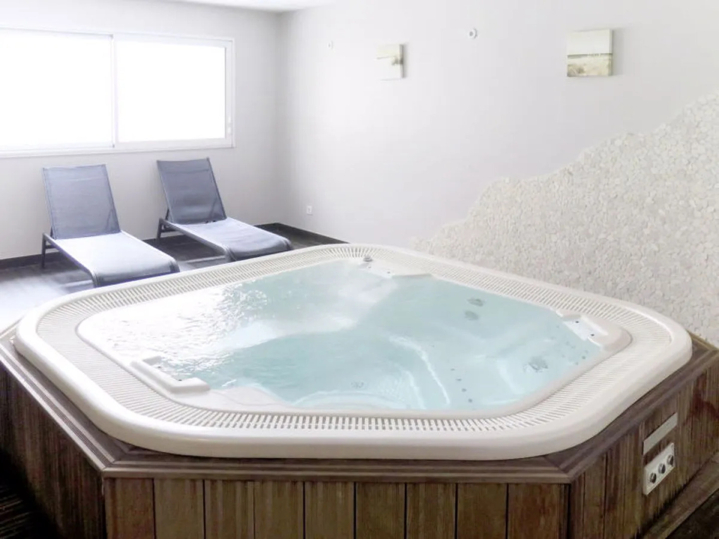 Les Patios dEugénie (BIA801)