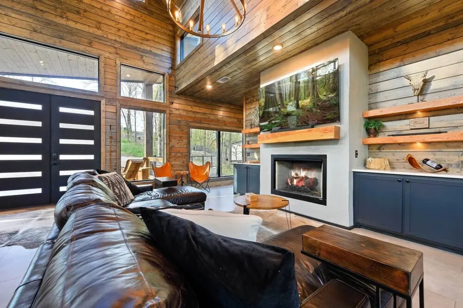 Secluded Creekside Cabin w/ Hot Tub & Fire Pit!