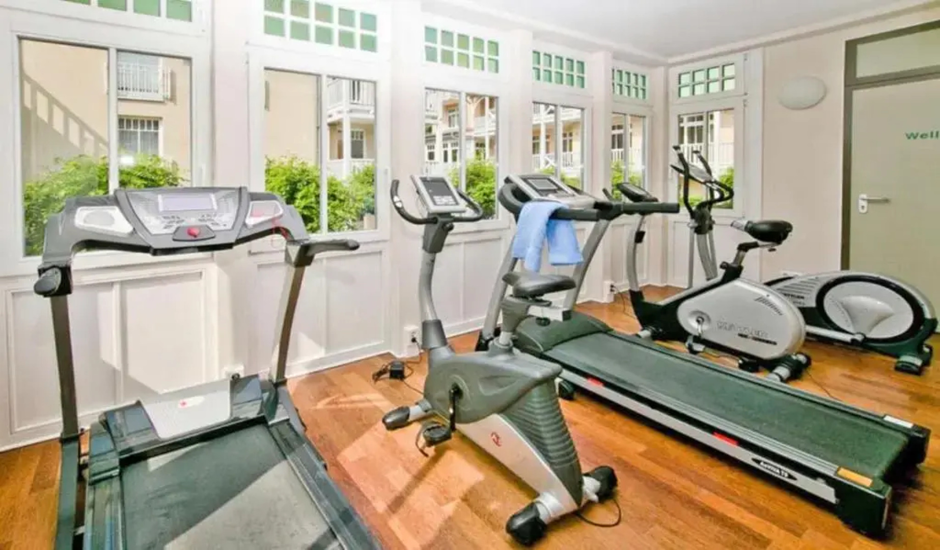 Dï¿½nenschloss by Upstalsboom