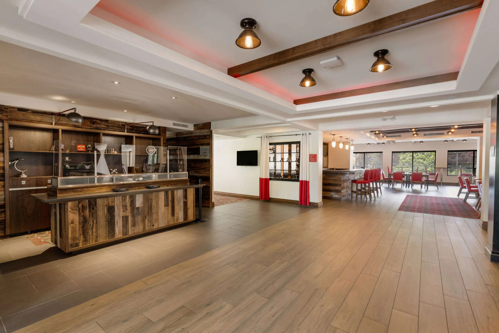 The Crossroads Hotel, Newburgh