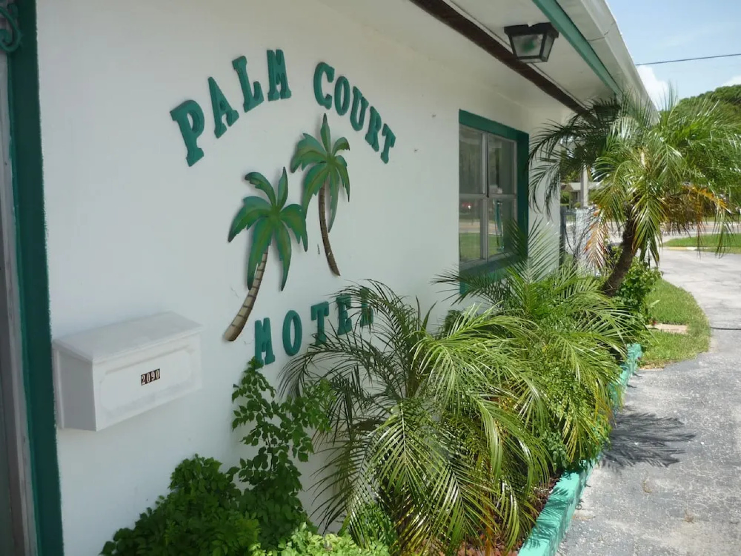 Palm Court Motel