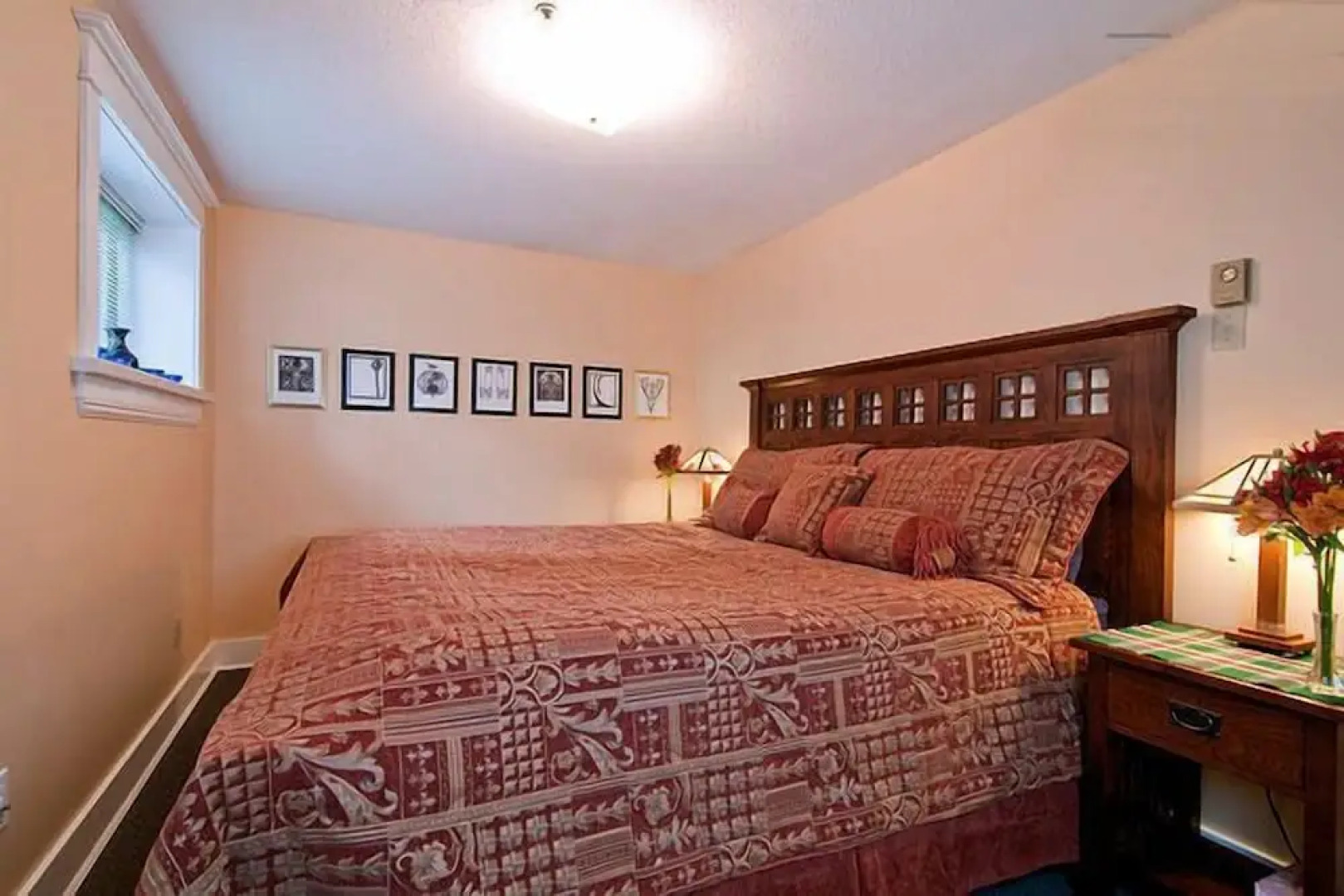 A Suite at Kitsilano Cottage