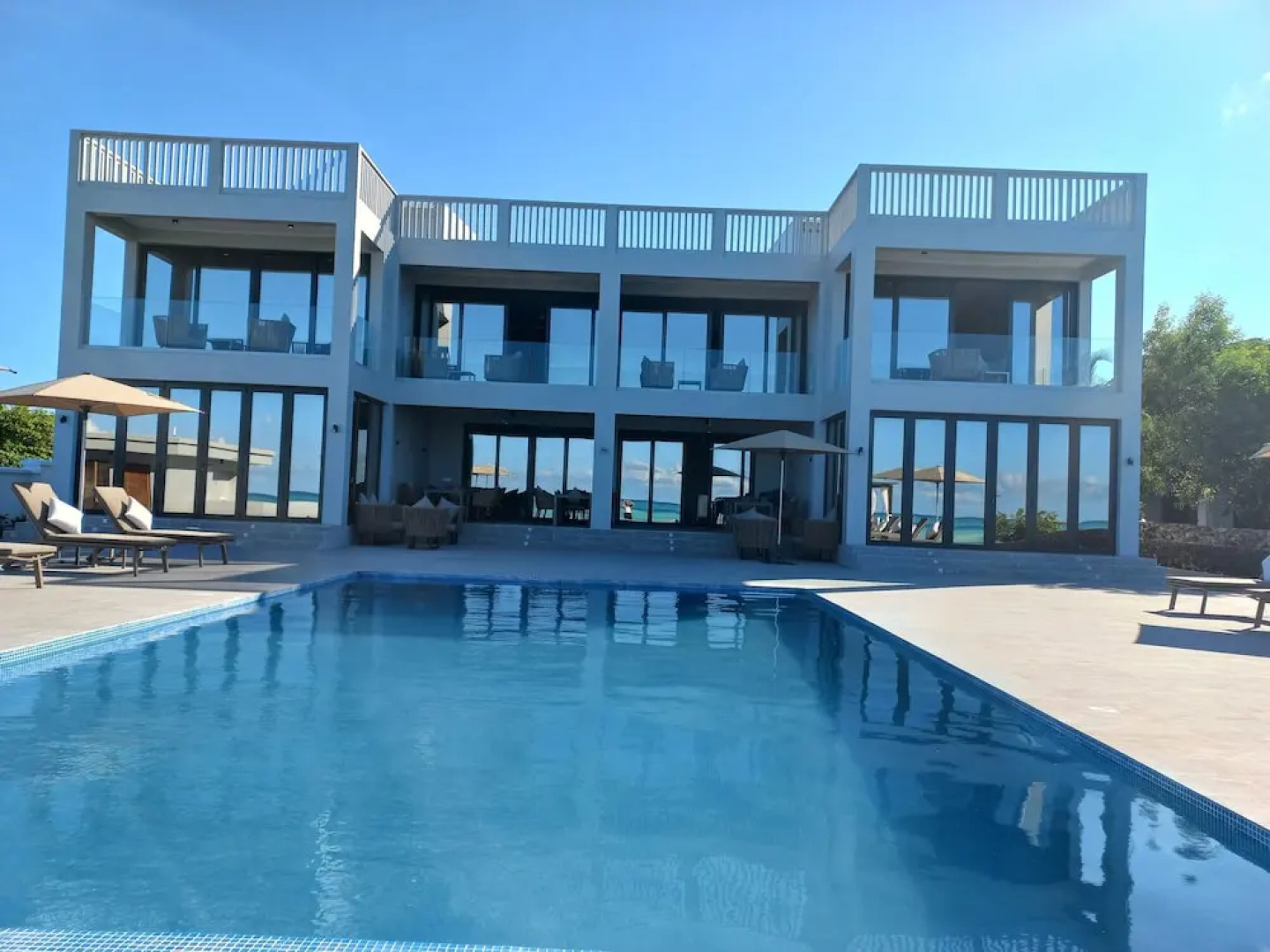 Room-villa Bluu at the Beach