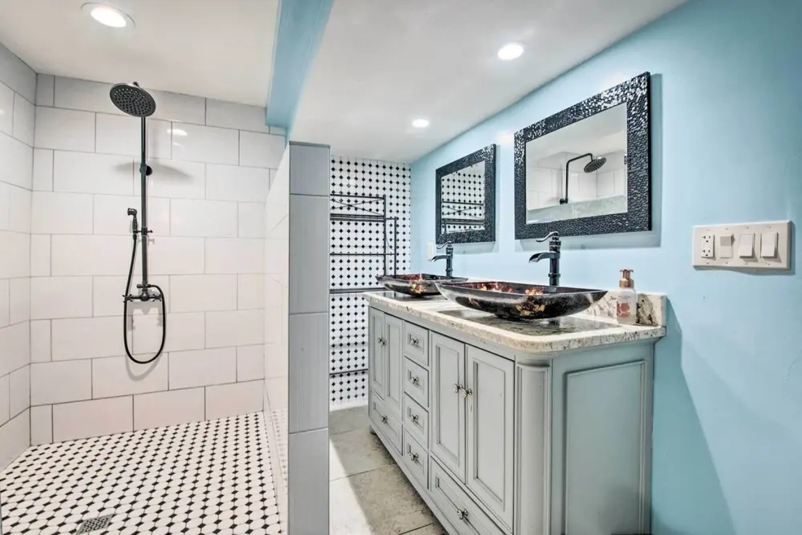 Decatur Apartment w/ Tennis Court ~ 11 Mi to ATL