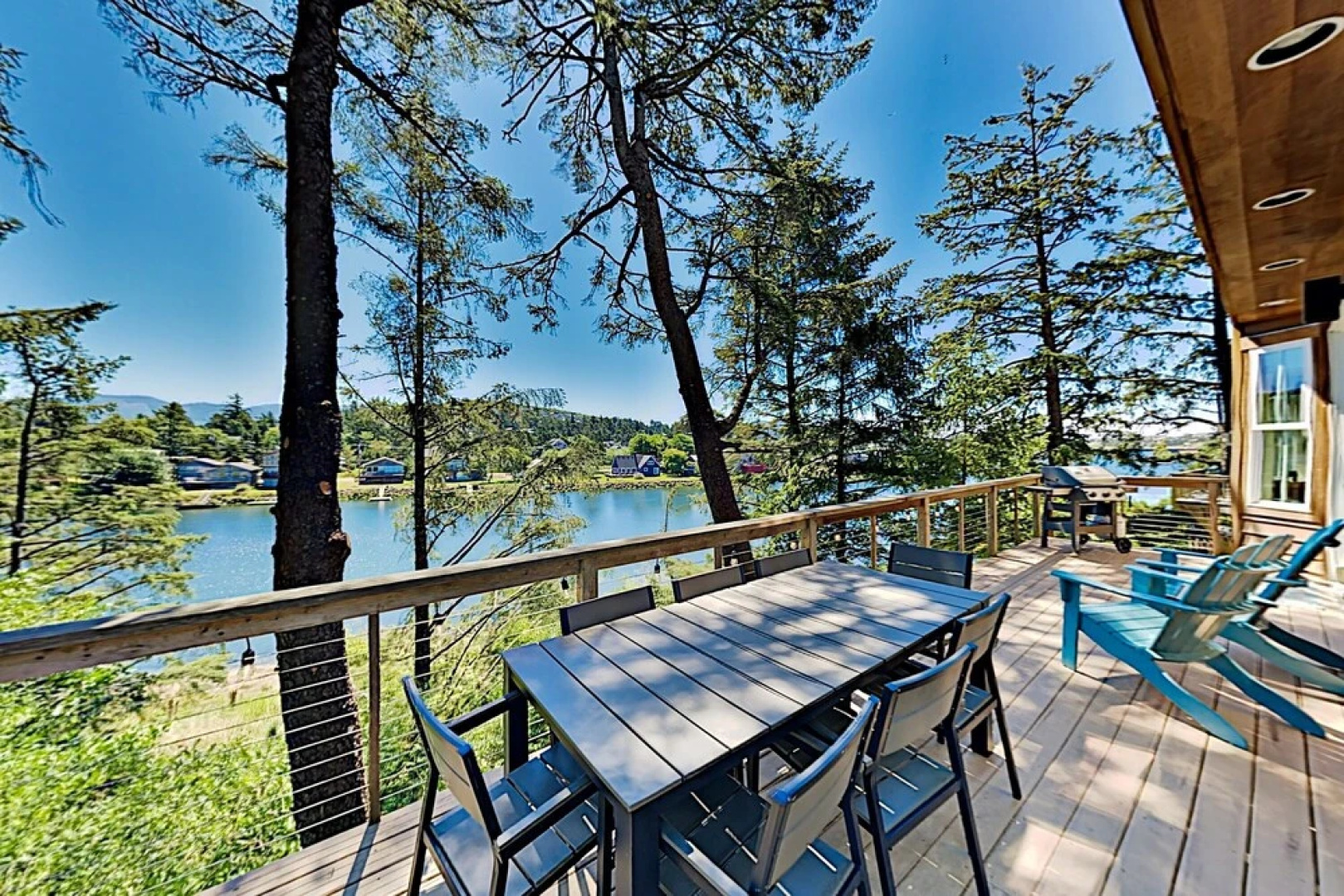New Listing! Riverfront Dream - Walk To Beach! 6 Bedroom Home