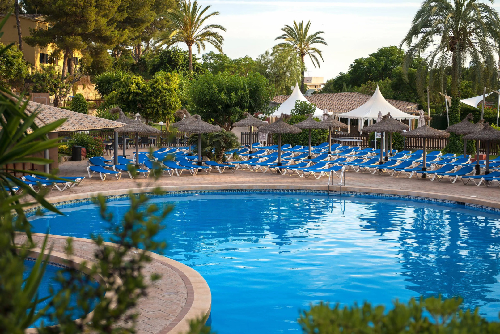 Salles Hotel Marina Portals