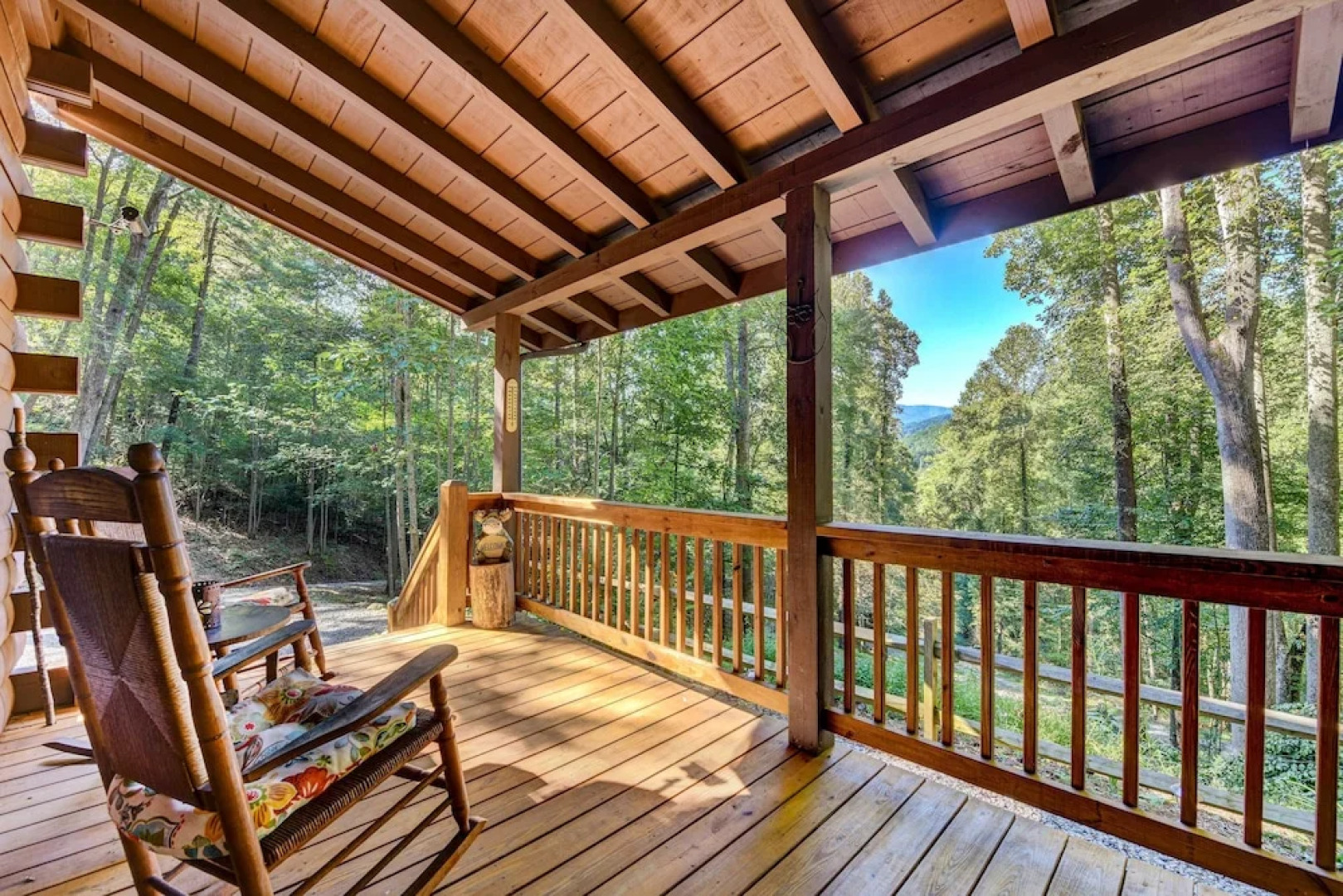 Waynesville Cabin w/ Covered Deck & Fire Pit!