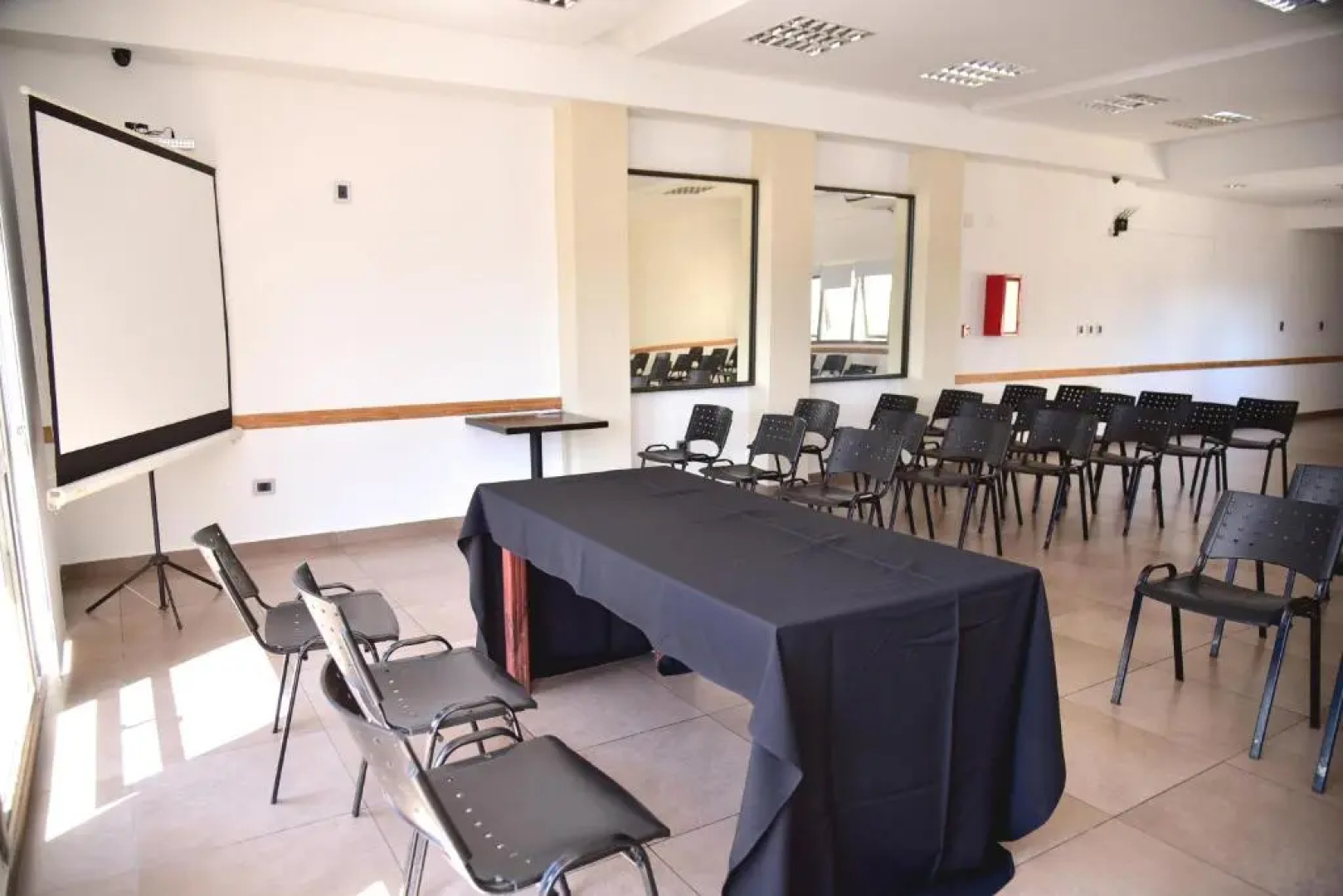Hotel Confianza