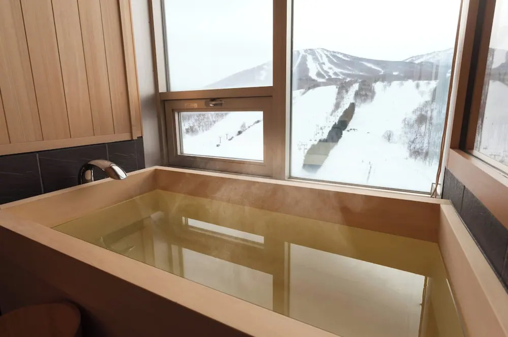 ANA Crowne Plaza Resort Appi Kogen (Formerly: Hotel Appi Grand)