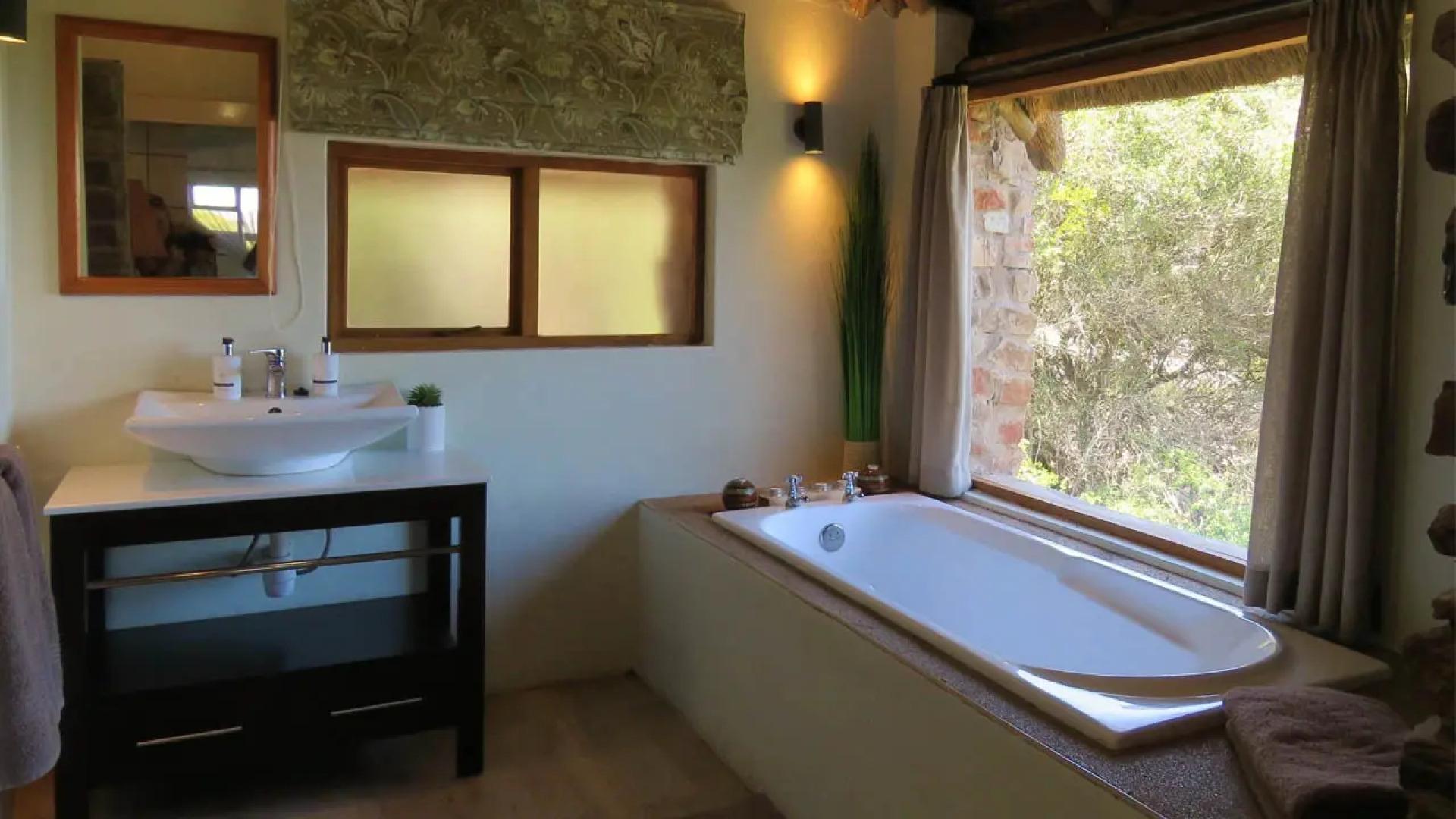 Woodbury Tented Camp - Amakhala Game Reserve