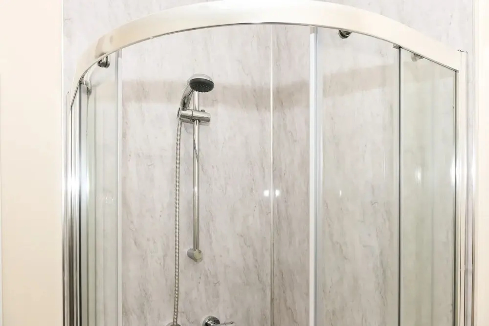 Alexander Apartments Rooms 1