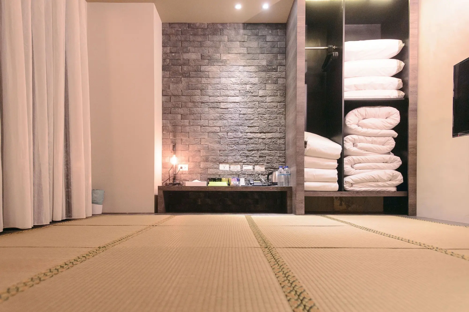 Kiwi Express Hotel - Taichung Station Branch II