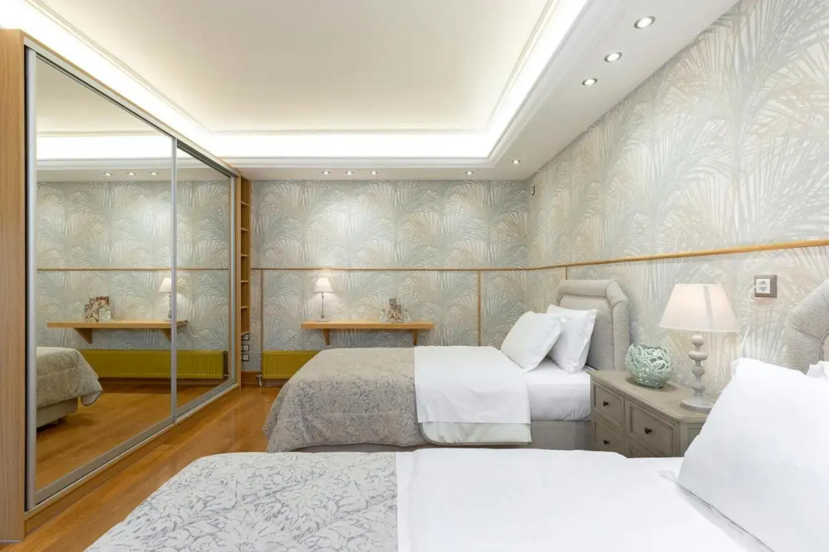 Vouliagmeni's Elegance by Acropolis Suites