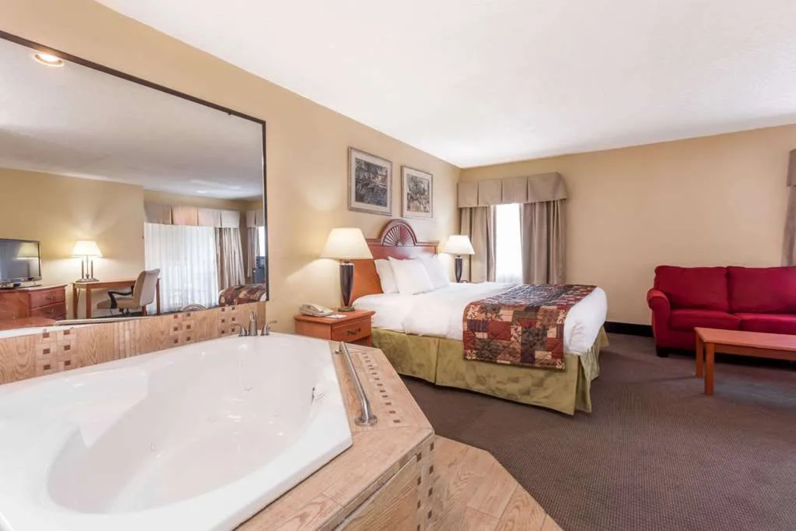 Baymont Inn & Suites LaGrange