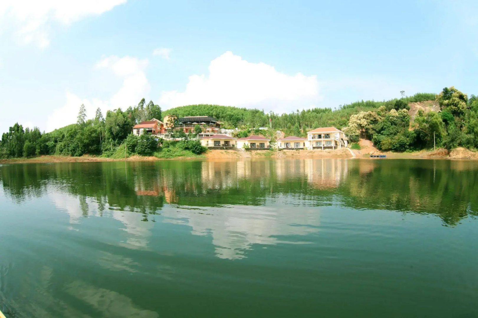 Phong Nha Lake House