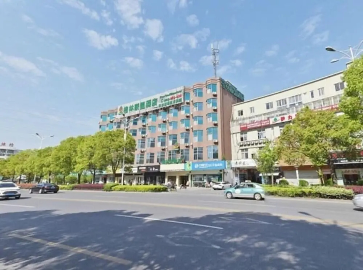 GreenTree Alliance Jiangsu Yangzhou Hanjiang Middle Road Libao Square Hotel