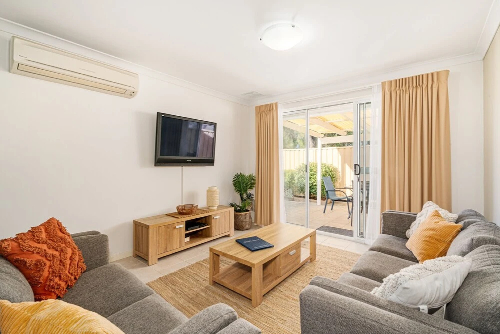 Beachside Breakaway U54 Cape View Resort