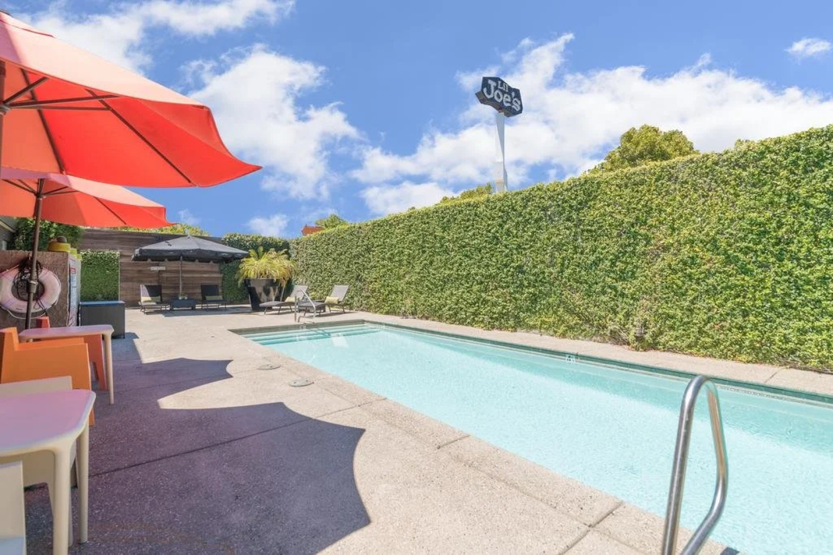 The Greens Hotel - Del Paso Blvd